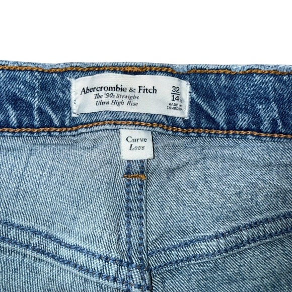 Abercrombie Curve Love 90s Straight Jeans Women 32/14 Light Wash Distressed EX - Picture 3 of 6
